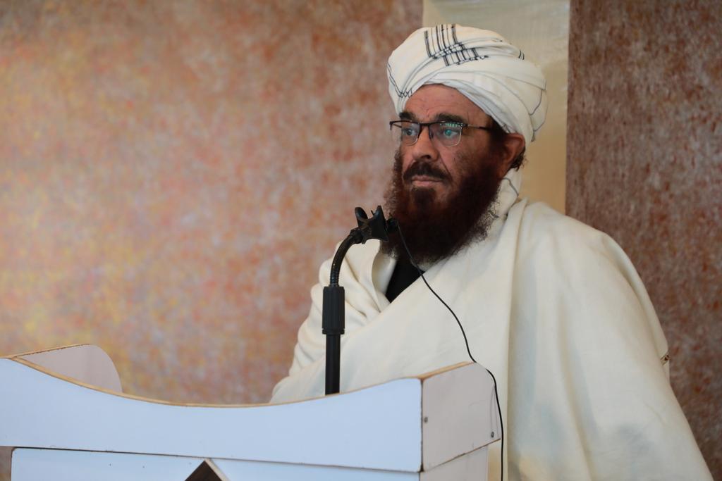 وزیر ارشاد، حج و اوقاف در رأس هیأتی جهت ارزیابی امور دینی و اداري مربوطه و زيارت شهدای نظلوم دشتِ ليلی به ولایت جوزجان سفر کرد