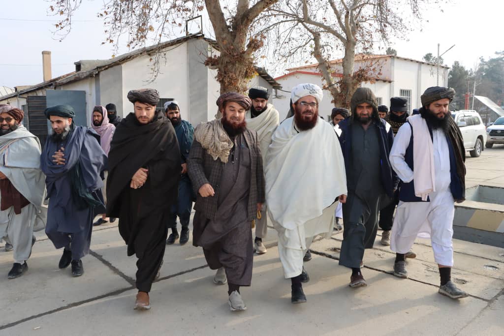 وزیر ارشاد، حج و اوقاف کشور در رأس یک هیئت در جریان سفر خود به ولایت بغلان با والی این ولایت، مسؤولان اداری و امامان و علمای کرام شماری از ولسوالی‌ ها دیدار کرد