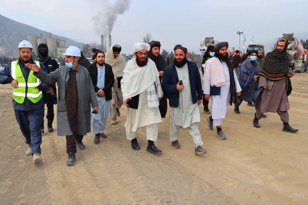 وزیر ارشاد، حج و اوقاف کشور در رأس یک هیئت در جریان سفر خود به ولایت بغلان با والی این ولایت، مسؤولان اداری و امامان و علمای کرام شماری از ولسوالی‌ ها دیدار کرد