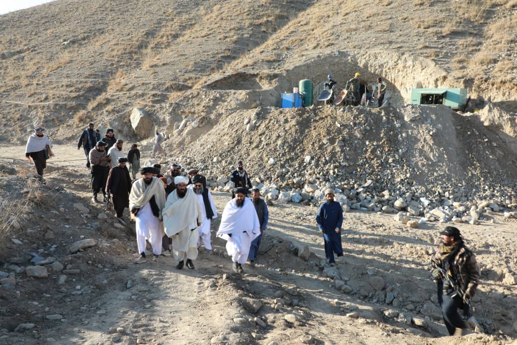 وزیر ارشاد، حج و اوقاف در رأس یک هیئت از روندِ ساخت محل نگهداری قرآن‌ کریم های  فرسوده در کابل بازدید کرد