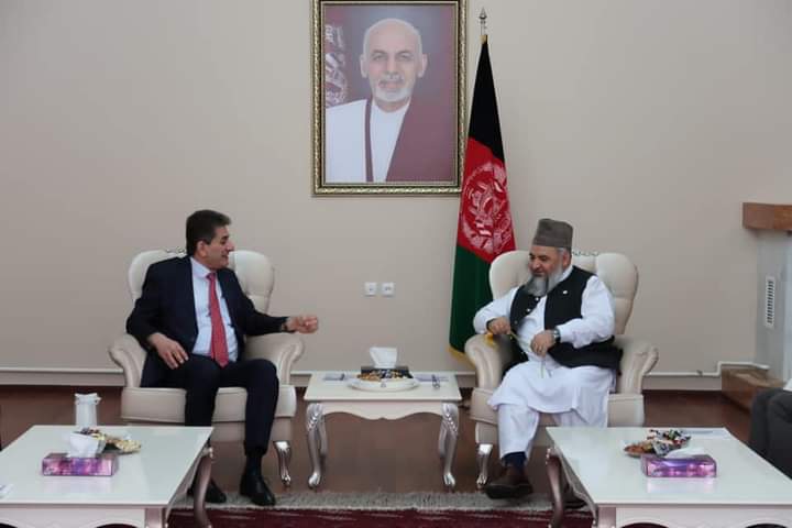 وزیر ارشاد حج و اوقاف حین اقامت شان در عشق آباد با سفیر فلسطین ملاقات نمودند 