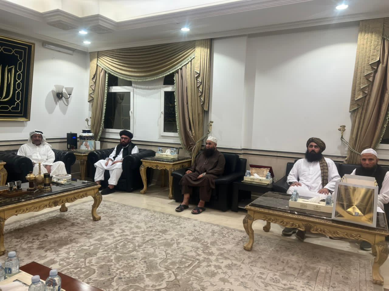 A Meeting Of The MOHIA Delegation In Makkah With The Officials Of The South Asia Institute
