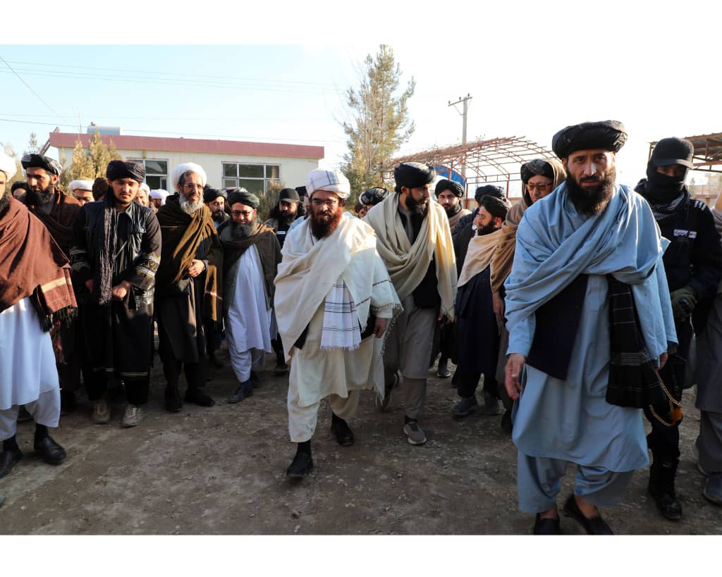 The Minister of MOHIA, at the head of a delegation during his trip to Samangan province, met with the governor of the province, several administrative officials, scholars, and influential local figures.