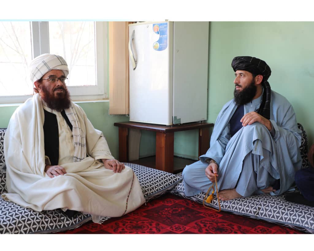 The Minister of MOHIA, at the head of a delegation during his trip to Samangan province, met with the governor of the province, several administrative officials, scholars, and influential local figures.