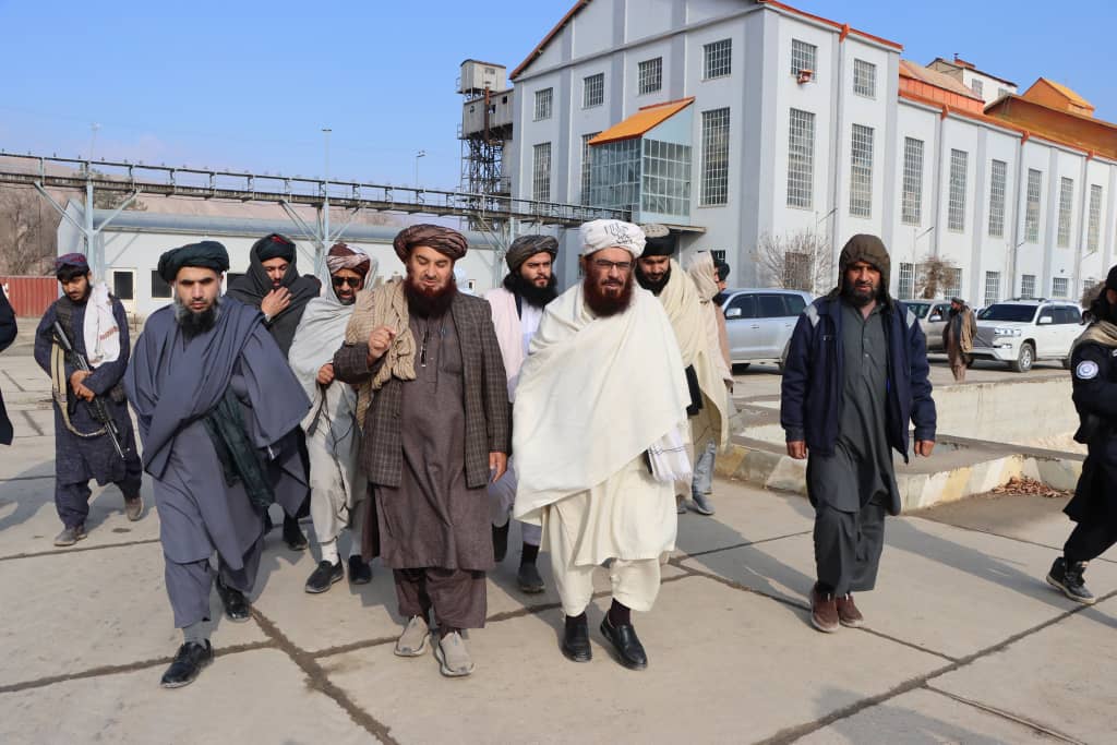 وزیر ارشاد، حج و اوقاف کشور در رأس یک هیئت در جریان سفر خود به ولایت بغلان با والی این ولایت، مسؤولان اداری و امامان و علمای کرام شماری از ولسوالی‌ ها دیدار کرد