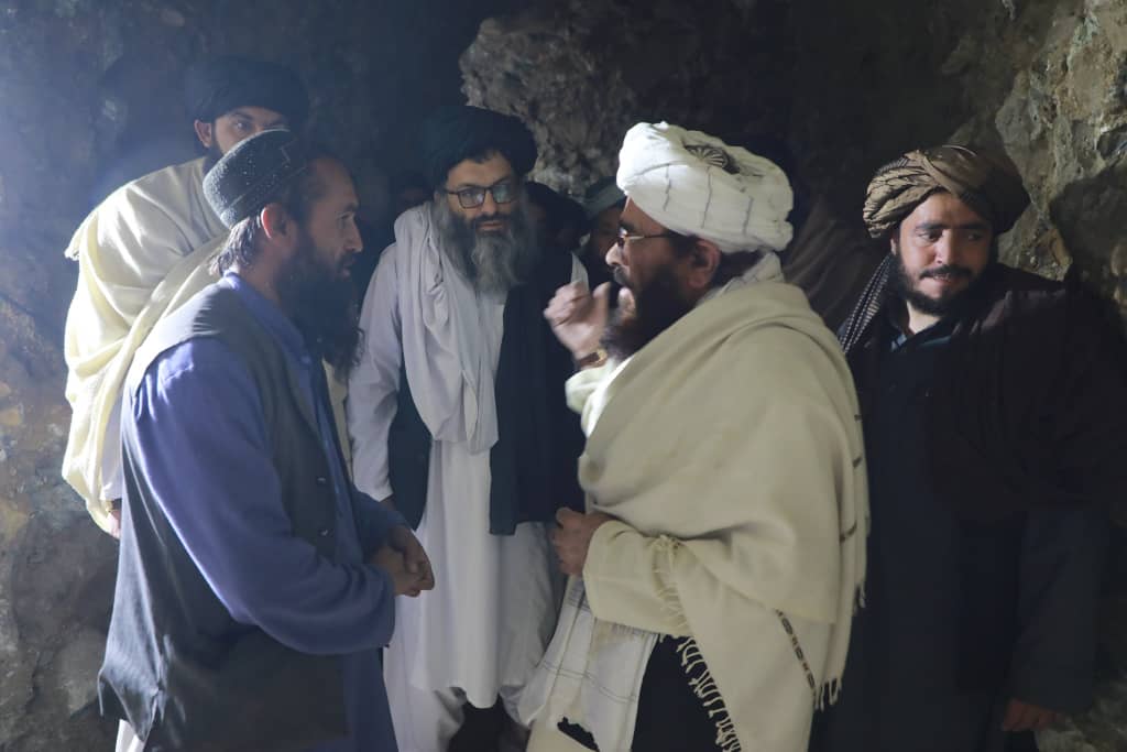 وزیر ارشاد، حج و اوقاف در رأس یک هیئت از روندِ ساخت محل نگهداری قرآن‌ کریم های  فرسوده در کابل بازدید کرد
