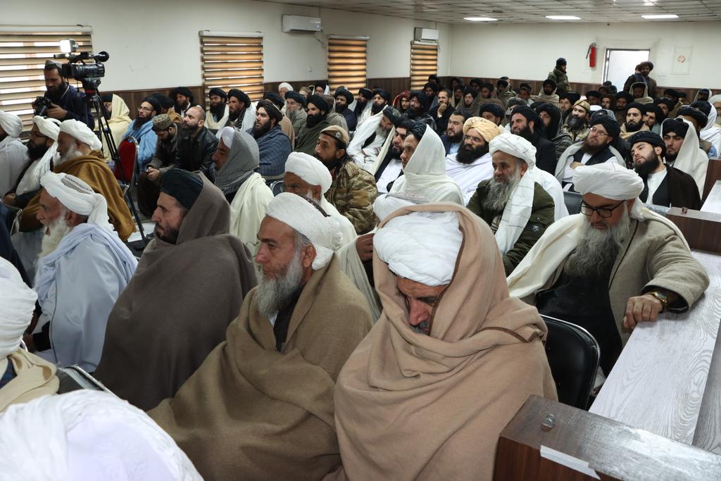 د ارشاد، حج  او اوقافو وزارت لخوا د هېواد په (۴۱۱) لویو نظامي مرکزونو کې د شعبان المعظم او رمضان المبارک په میاشتو کې د پنځم ځل لپاره د قرآن عظیم الشأن د ترجمې او تفسیر دَورو لړۍ پيل شوه