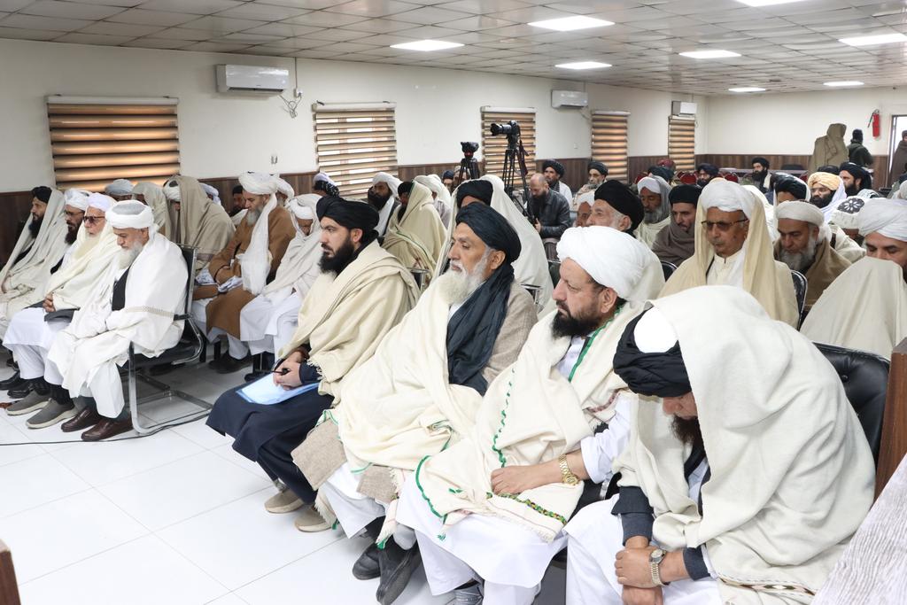 د ارشاد، حج  او اوقافو وزارت لخوا د هېواد په (۴۱۱) لویو نظامي مرکزونو کې د شعبان المعظم او رمضان المبارک په میاشتو کې د پنځم ځل لپاره د قرآن عظیم الشأن د ترجمې او تفسیر دَورو لړۍ پيل شوه