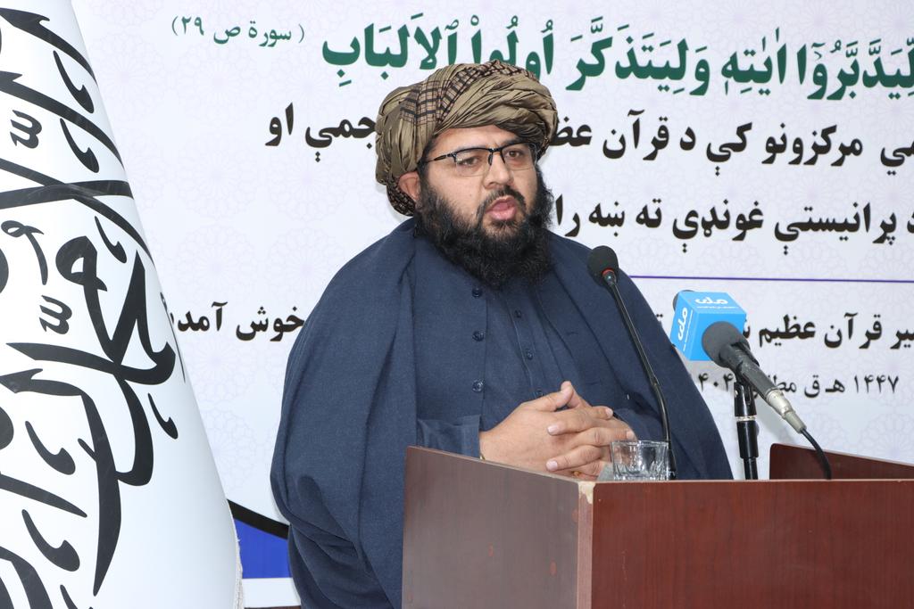 د ارشاد، حج  او اوقافو وزارت لخوا د هېواد په (۴۱۱) لویو نظامي مرکزونو کې د شعبان المعظم او رمضان المبارک په میاشتو کې د پنځم ځل لپاره د قرآن عظیم الشأن د ترجمې او تفسیر دَورو لړۍ پيل شوه