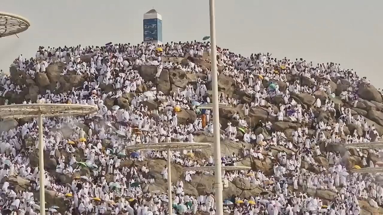 During the Performance of Hajj Rituals, the Process of Transferring Afghan Pilgrims from Mina to the Arafat Was Completed